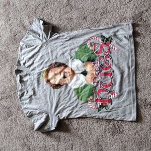 Elf Movie “Need Hugs” Christmas Graphic Tee SIZE S
